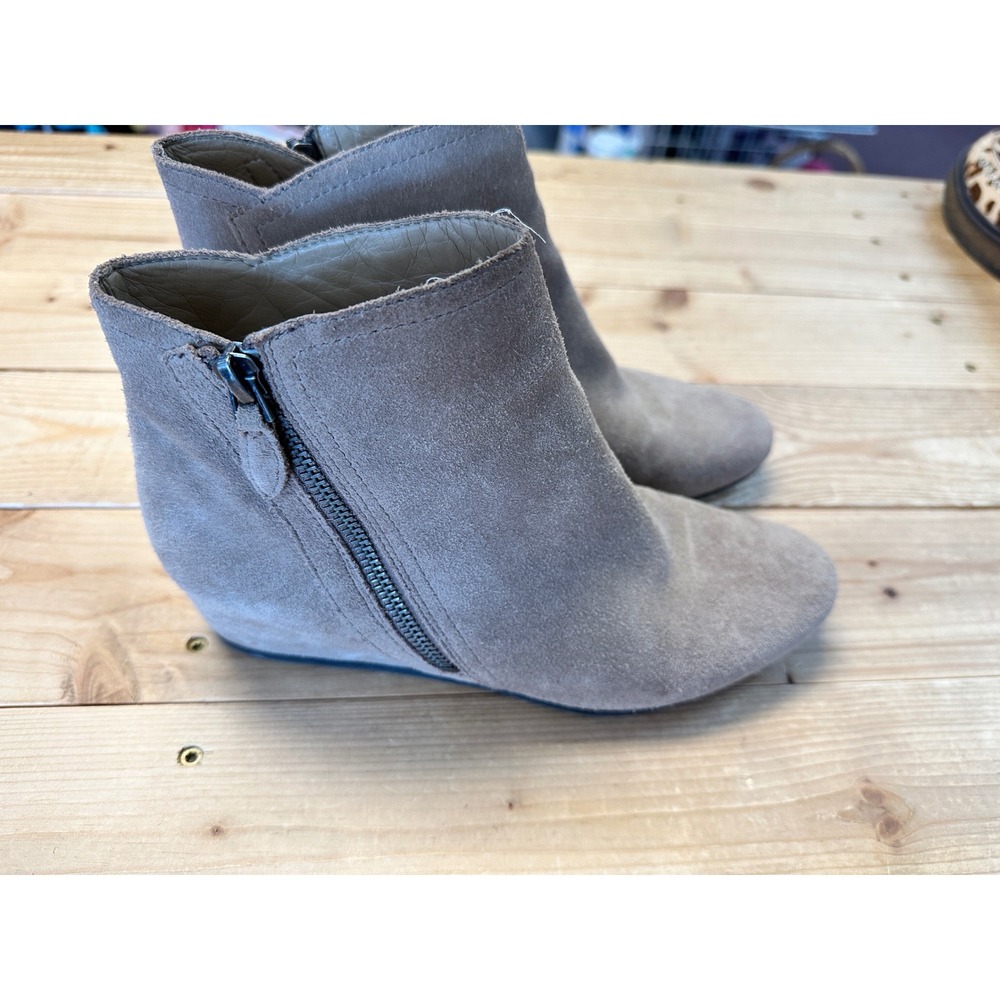Franco‎ Sarto Violetta Womens Taupe Suede Wedge Ankle Boots Size 7M
